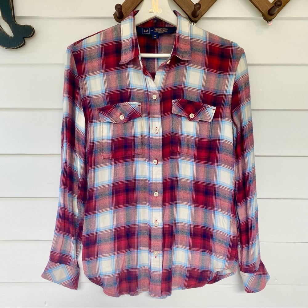 GAP x Pendleton Plaid Boyfriend Shirt - Picture 2 of 6